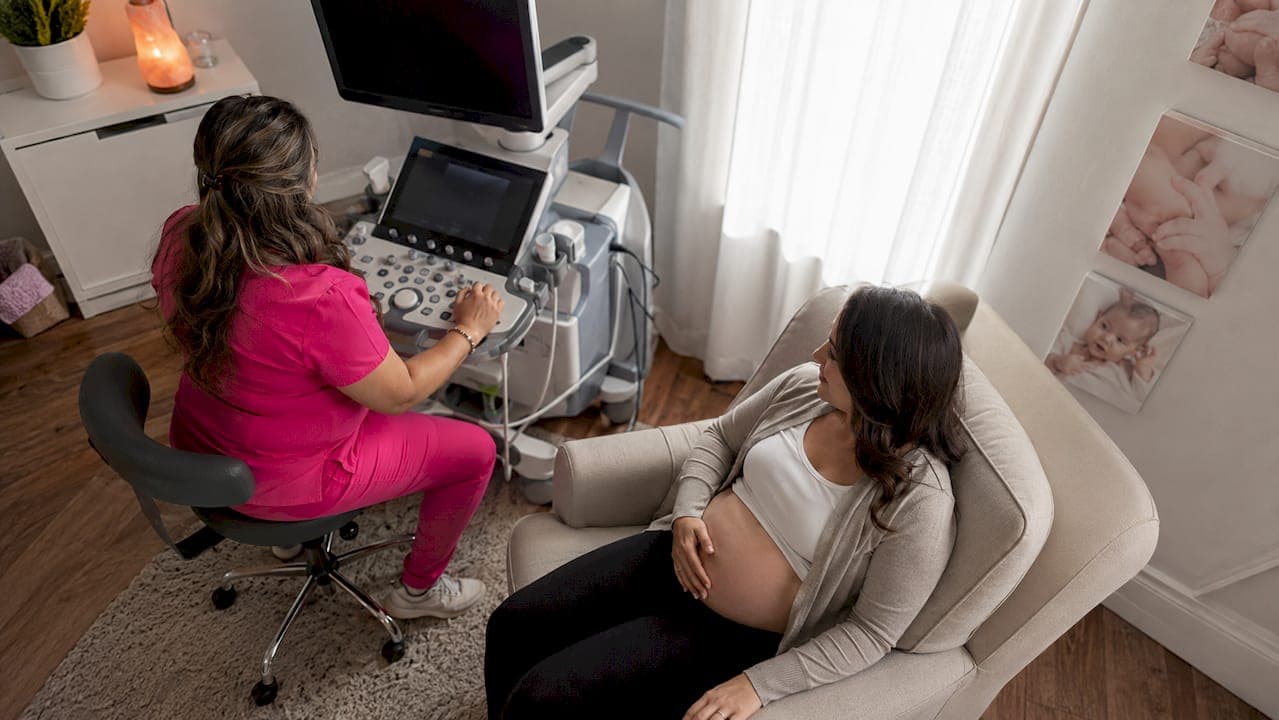 Why 4D Surpasses 3D for Fetal Movement Views