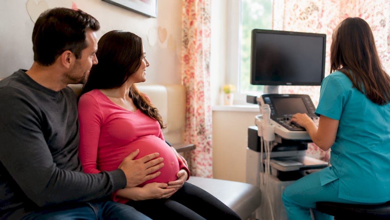 What Does a Sonogram Session Involve for Parents